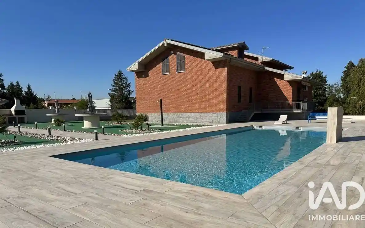 Villa in vendita a Bosco Marengo