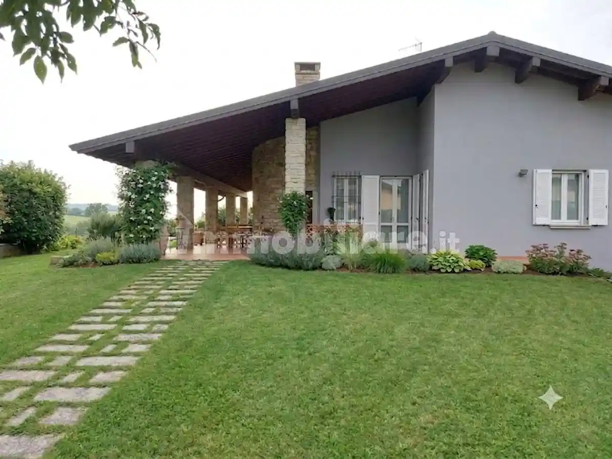 Villa in vendita a Travagliato