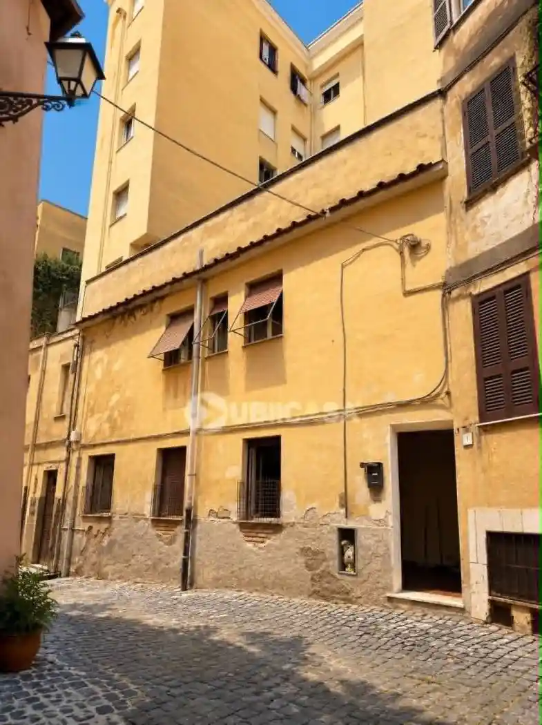 Casa indipendente in vendita a Velletri
