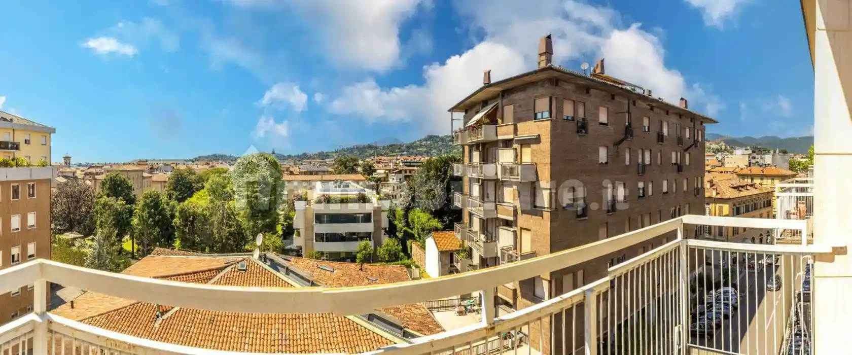 Appartamento in vendita a Bergamo