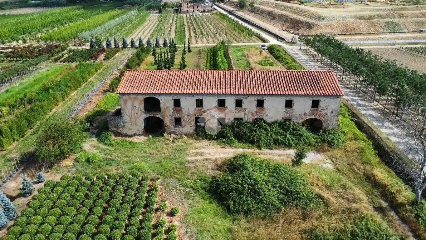 Rustico - Casale in vendita a Pistoia