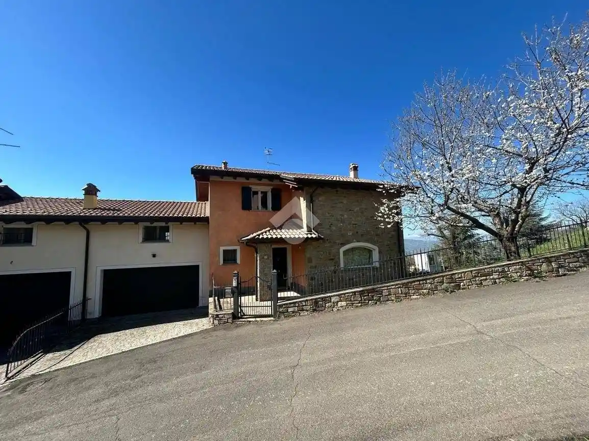 Villetta a schiera in vendita a Serramazzoni