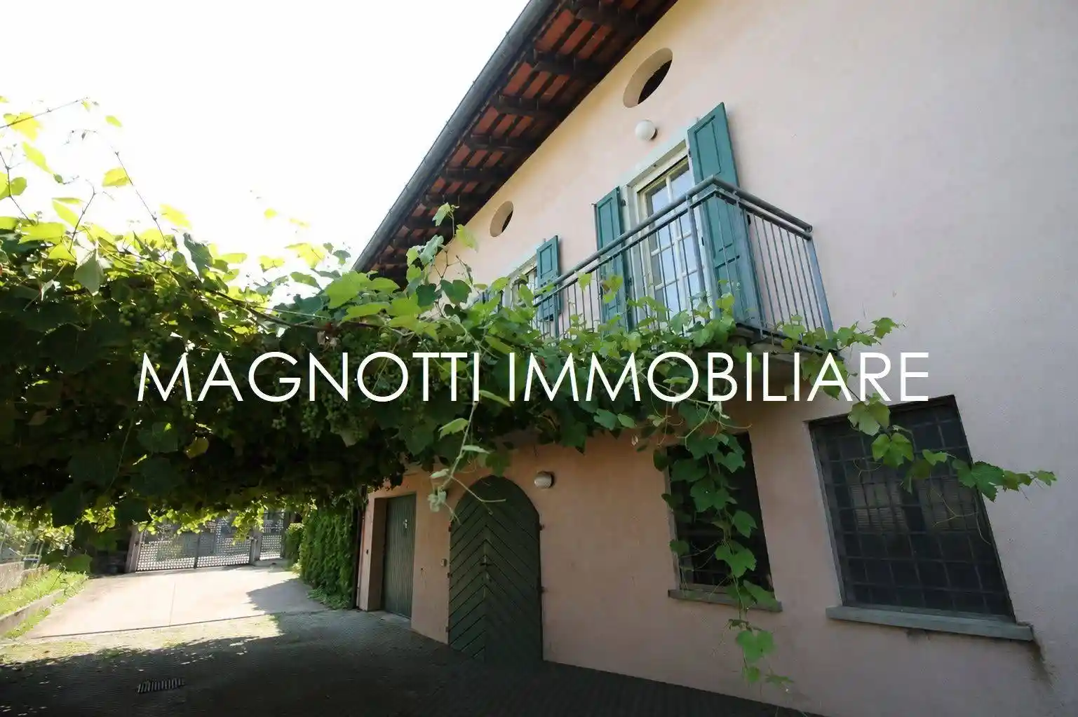 Villa in vendita a Artegna