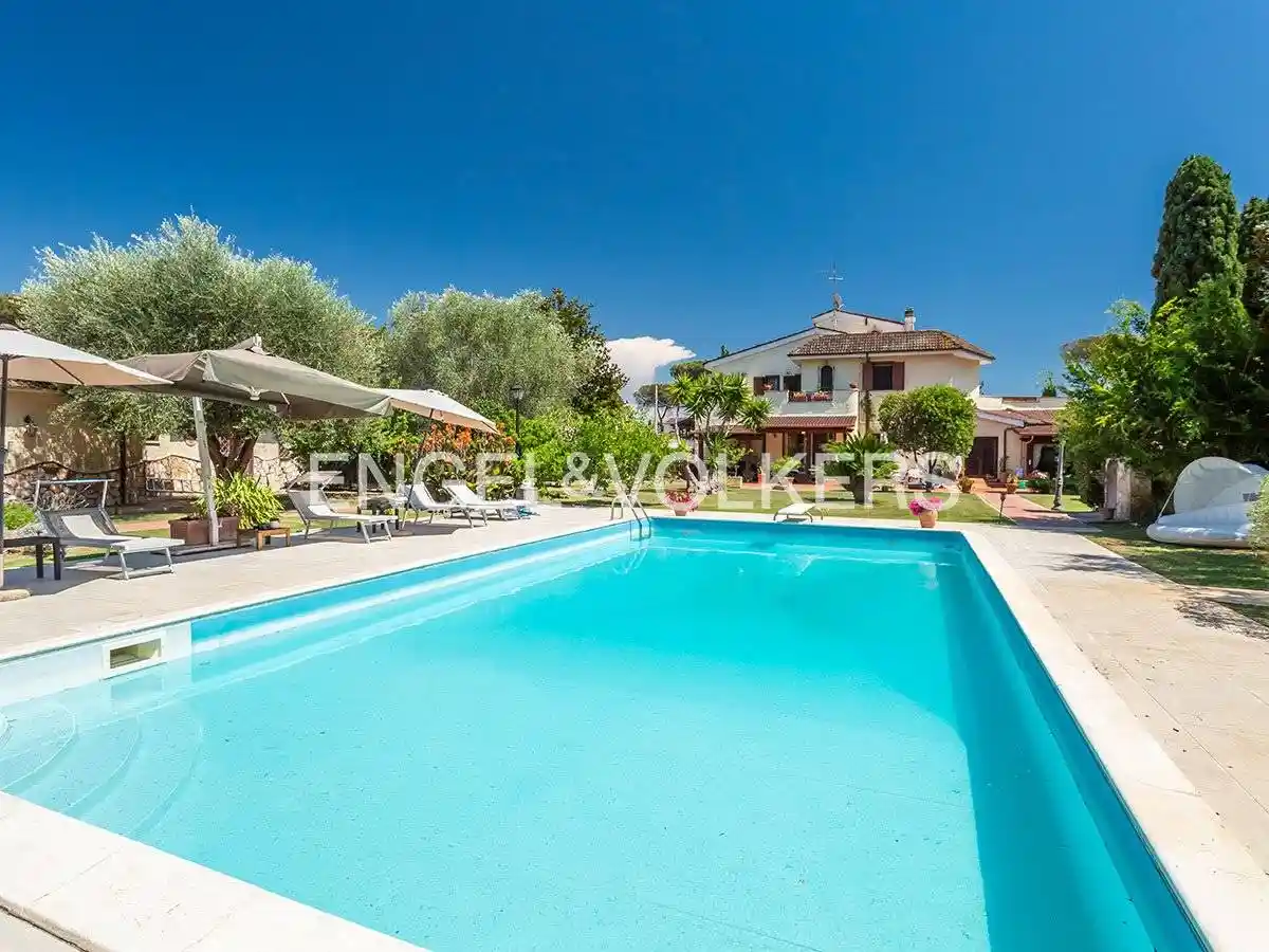 Villa in vendita a Roma