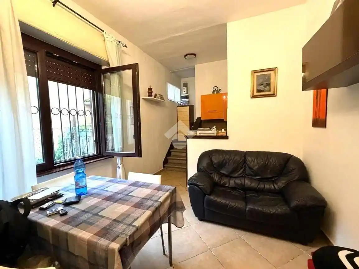 Casa indipendente in vendita a Pavia