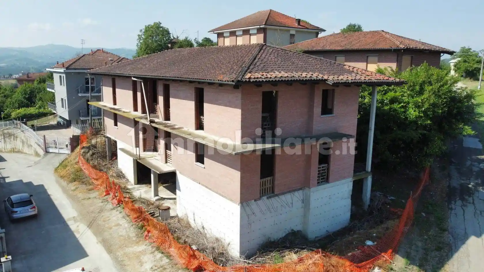 Villa in vendita a Castagnole delle Lanze