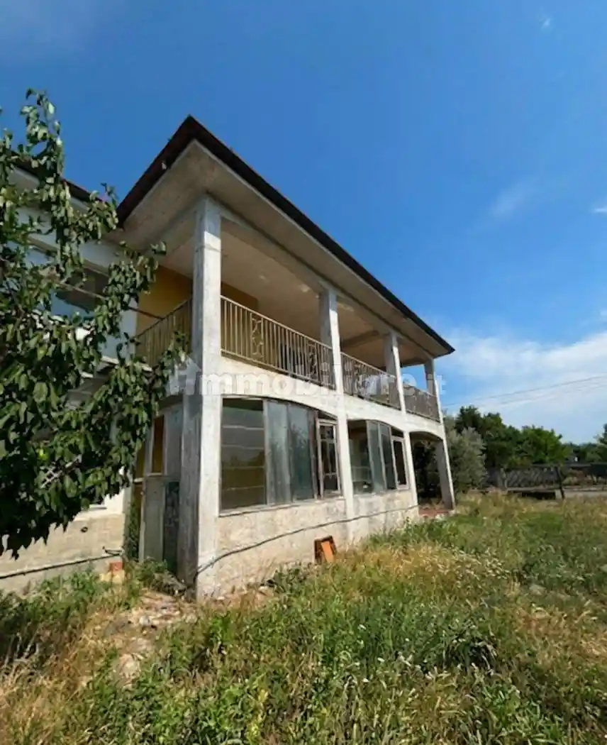 Villa in vendita a Spessa