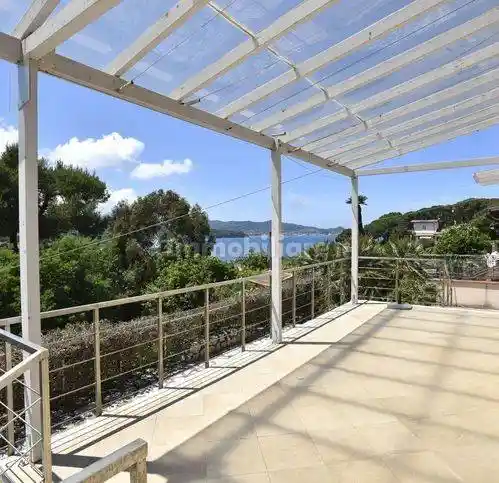 Villa in vendita a Portoferraio