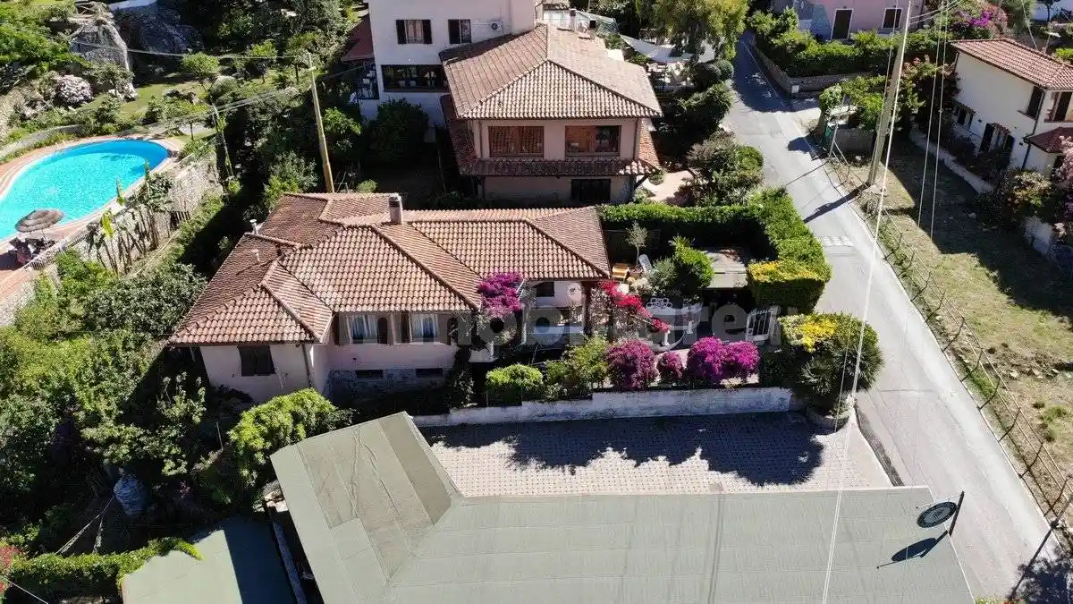 Villa in vendita a Marciana