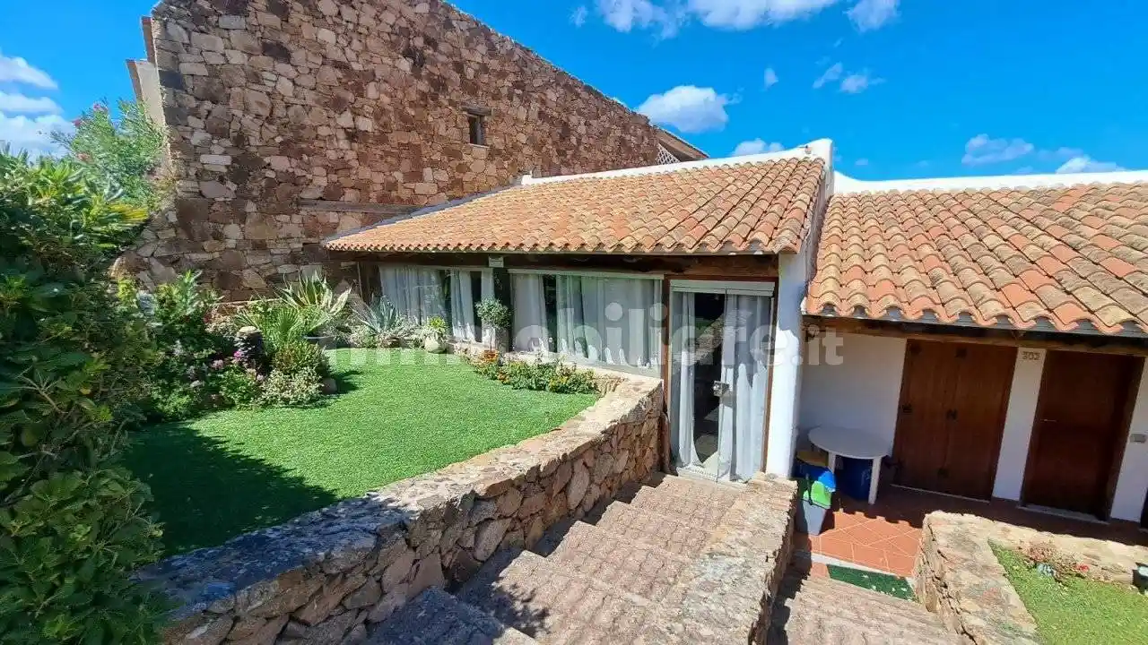 Villetta a schiera in vendita a Loiri Porto San Paolo