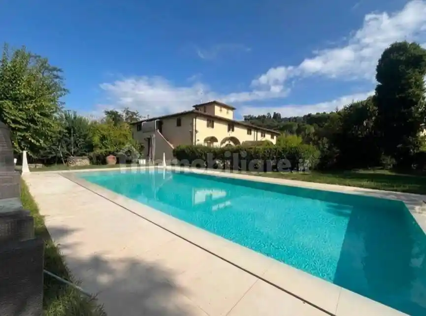 Villa in vendita a Pelago