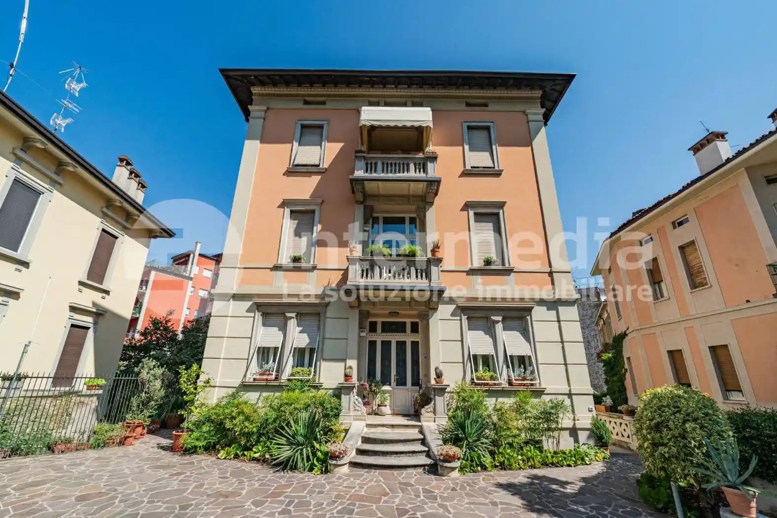 Appartamento in vendita a Brescia