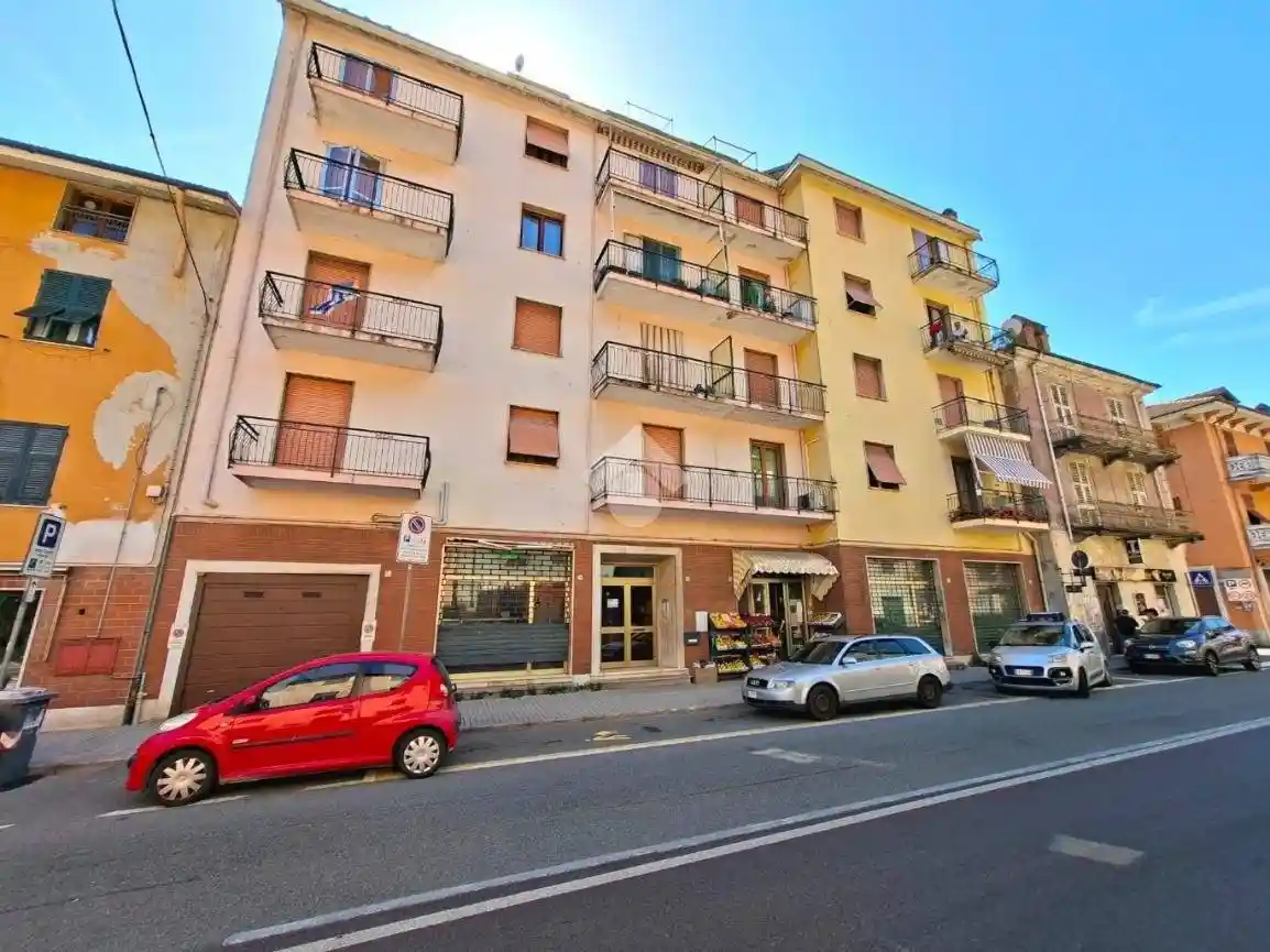 Appartamento in vendita a Isola del Cantone