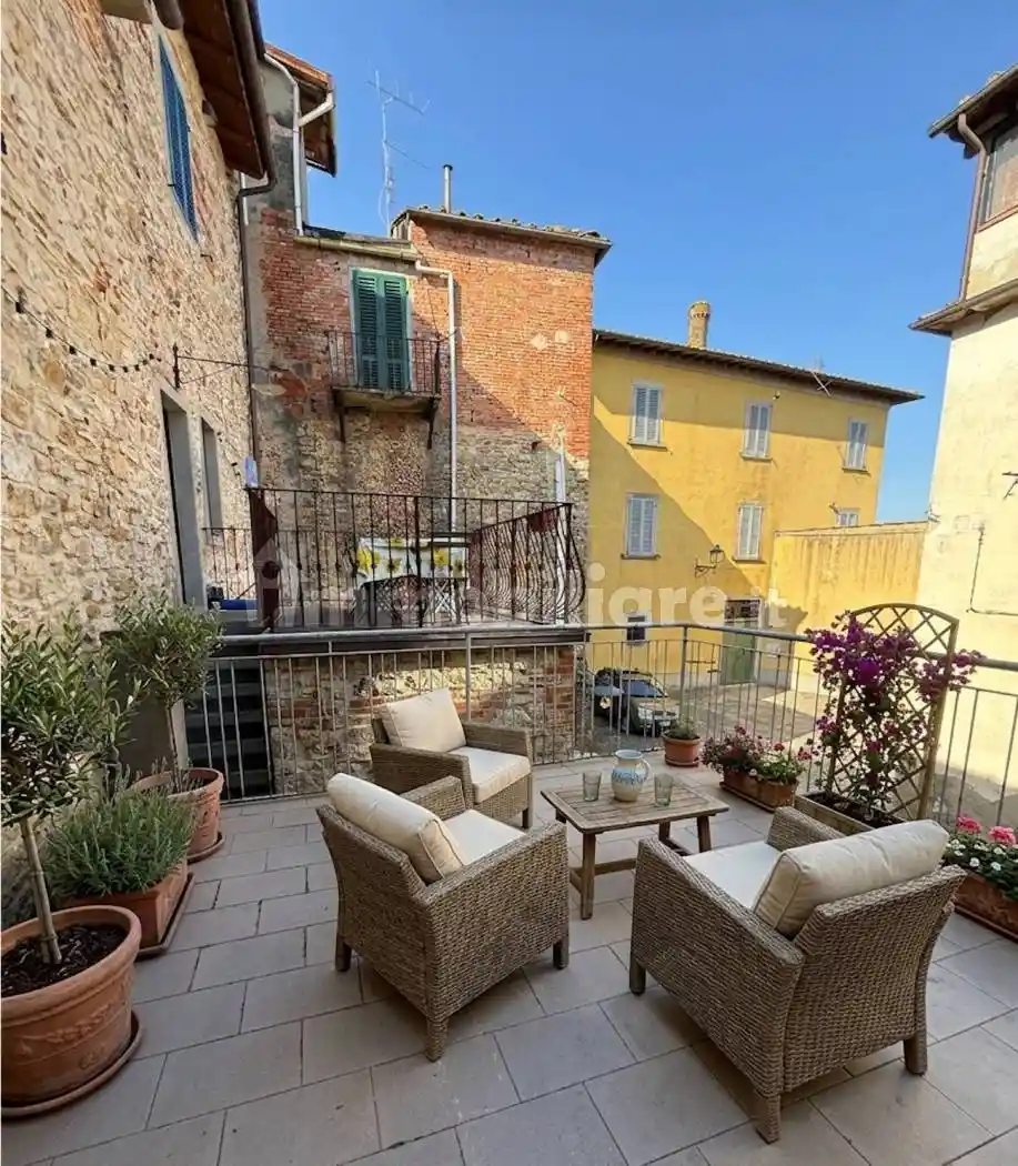 Casa indipendente in vendita a Laterina Pergine Valdarno