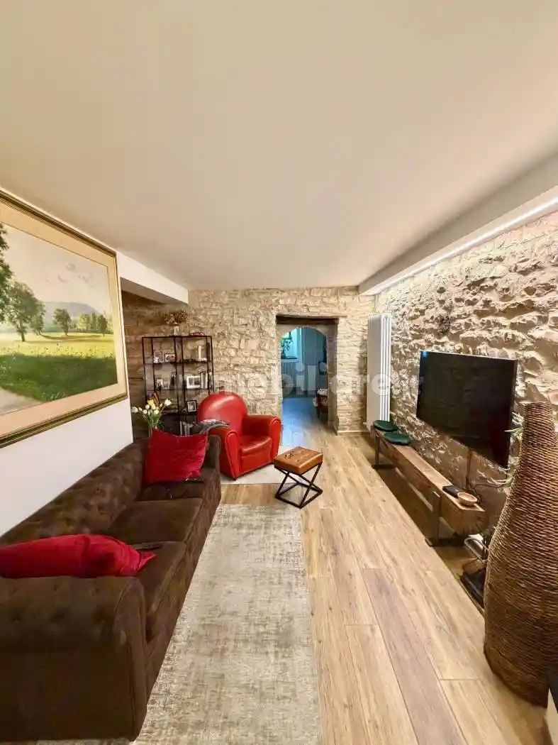 Casa indipendente in vendita a Gualdo Tadino