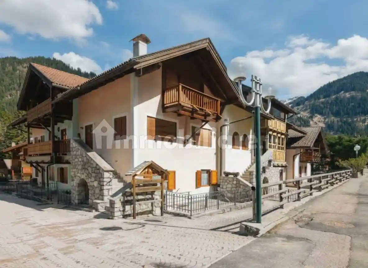 Appartamento in vendita a Campitello di Fassa