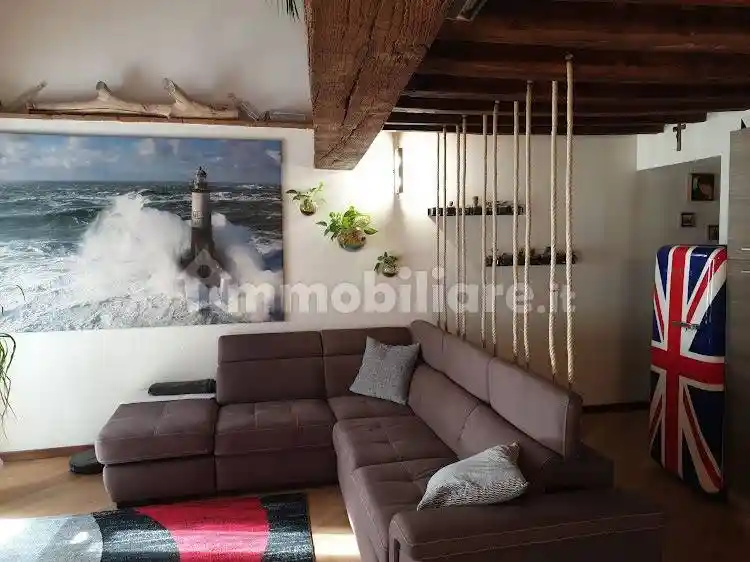 Appartamento in vendita a Piacenza