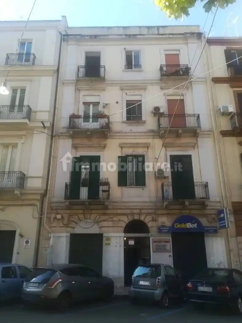 Appartamento in affitto a Taranto