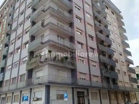 Appartamento in affitto a Taranto
