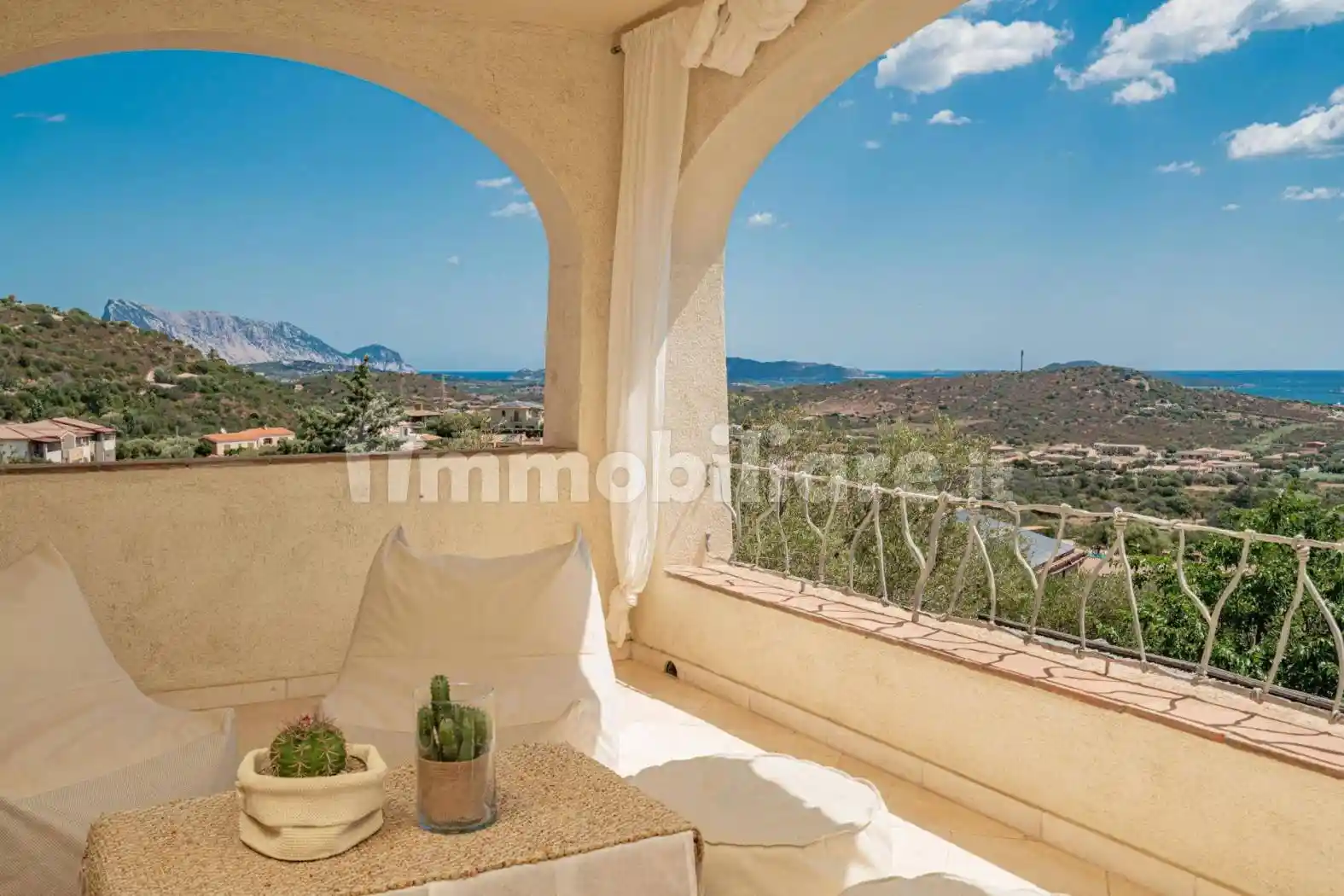 Villa in vendita a San Teodoro