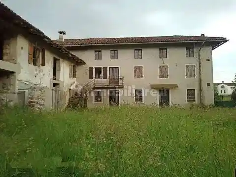 Rustico - Casale in vendita a Povoletto