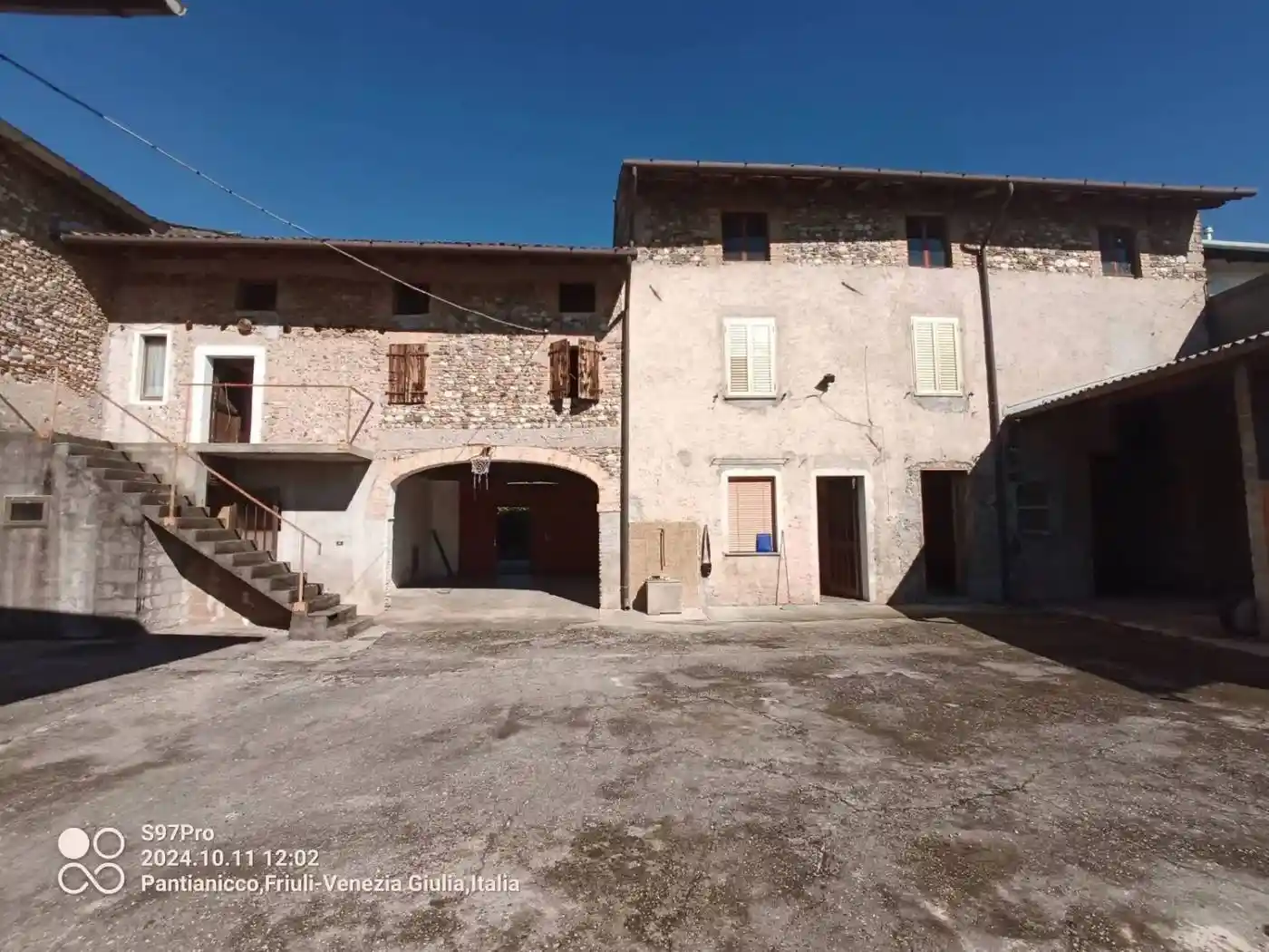 Villa in vendita a Mereto di Tomba
