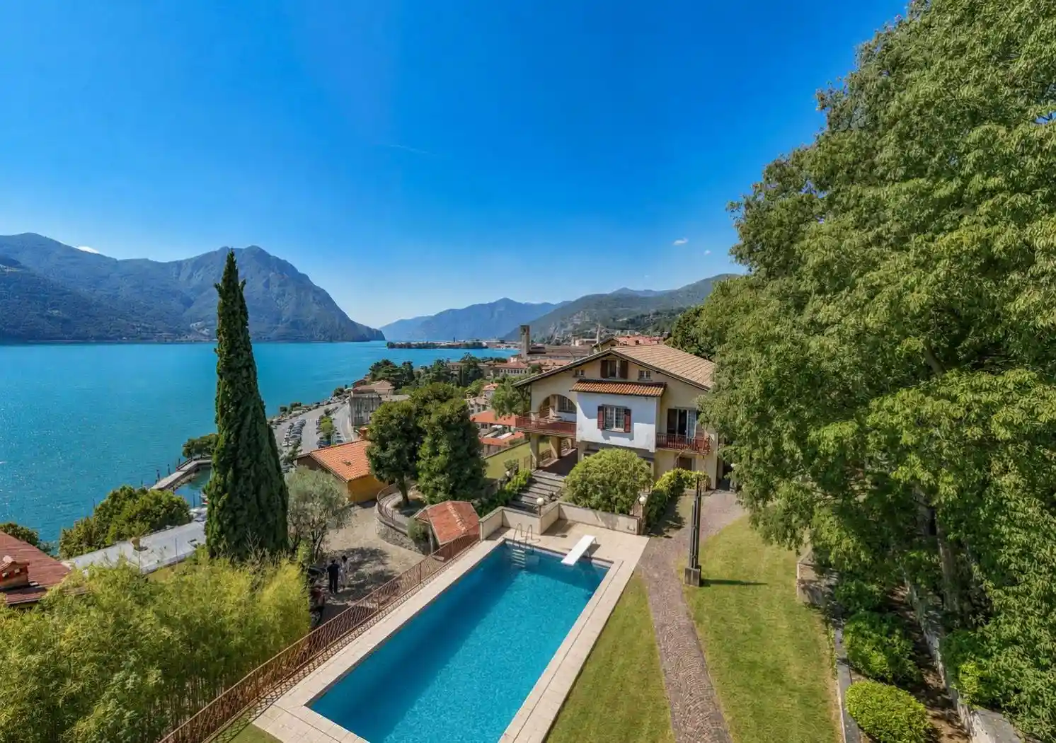 Villa in vendita a Lovere