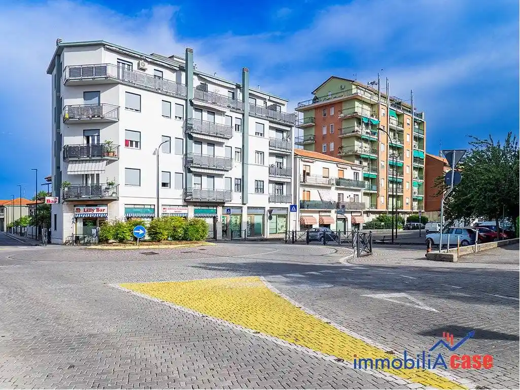 Appartamento in vendita a Limbiate