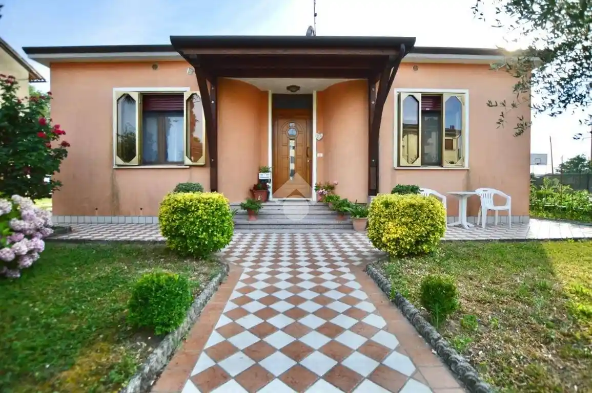 Villa in vendita a Torre di Mosto