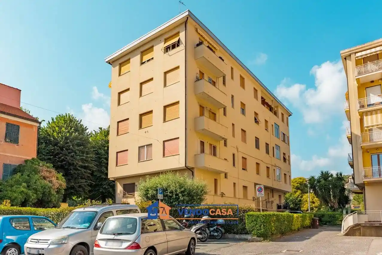 Appartamento in vendita a Albisola Superiore