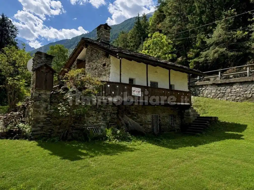 Rustico - Casale in vendita a Aymavilles