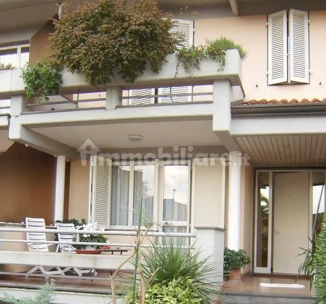 Villetta a schiera - foto 2