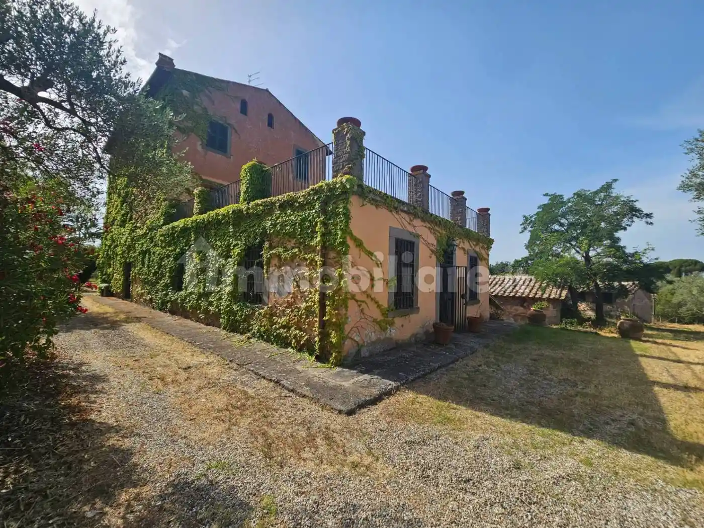 Rustico - Casale in vendita a Viterbo