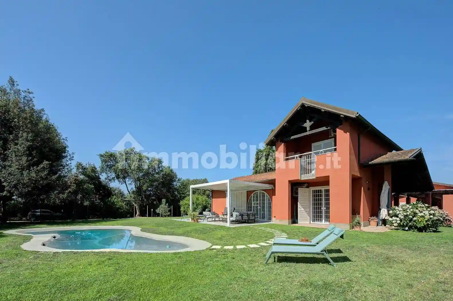 Villa - foto 2