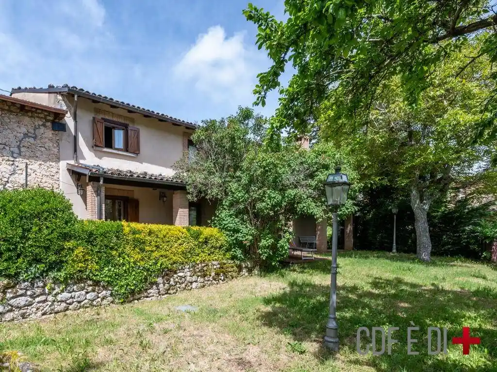 Rustico - Casale in vendita a Borgorose