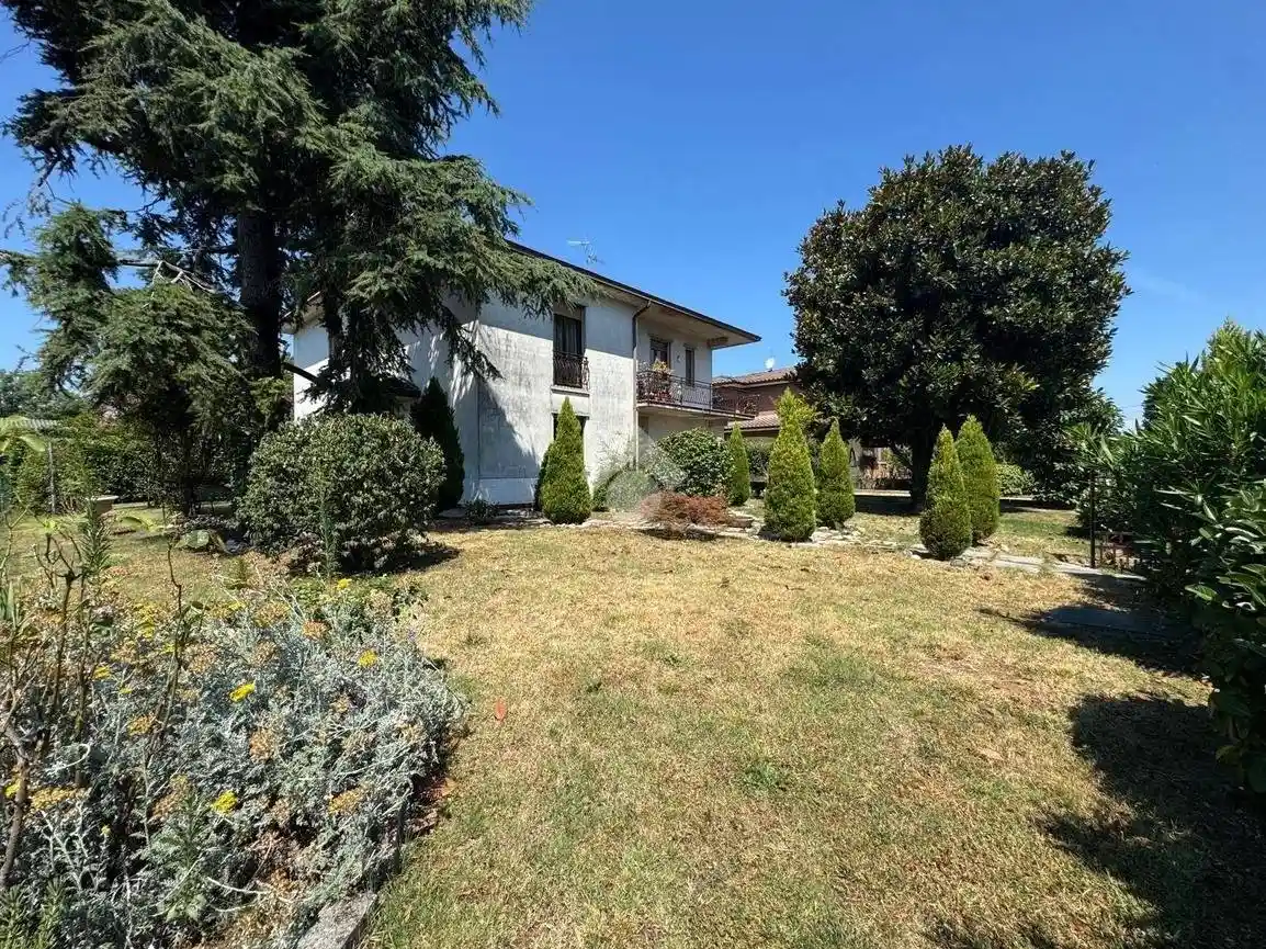 Villa in vendita a Capralba