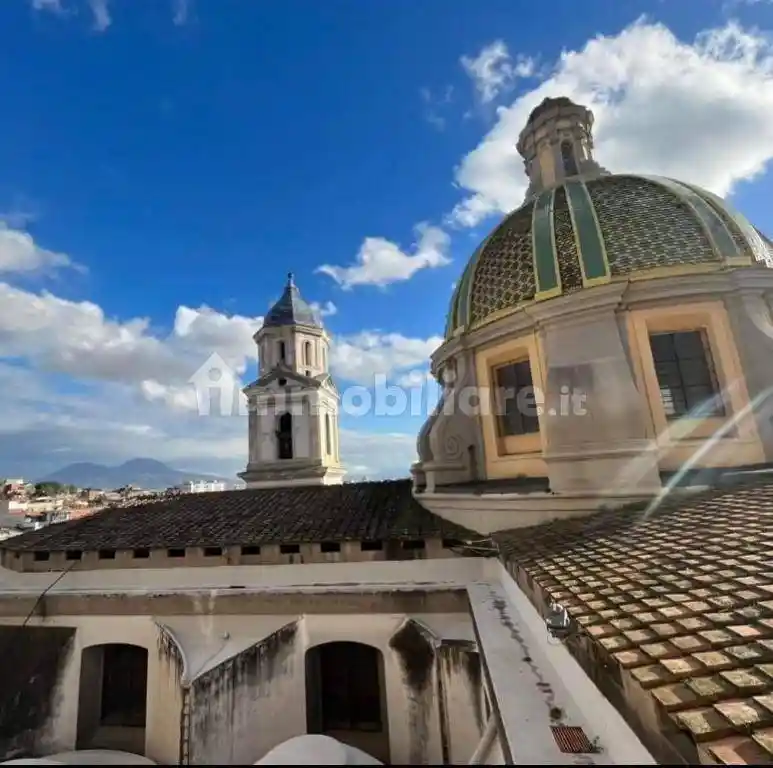 Appartamento in affitto a Napoli