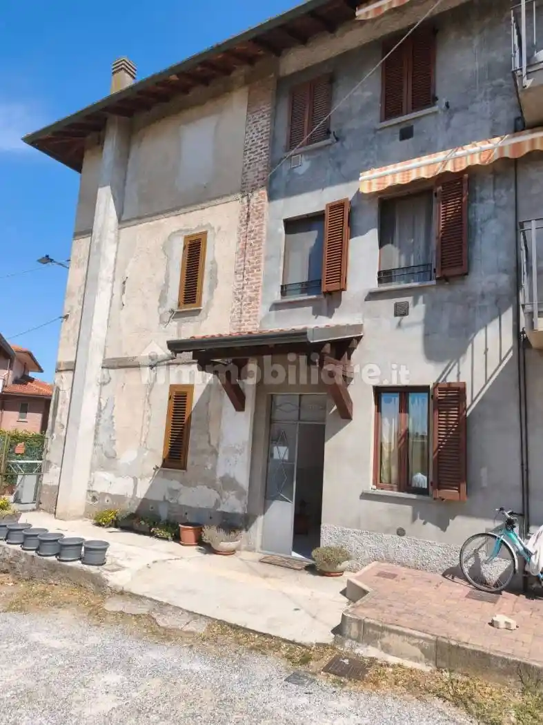 Appartamento in affitto a Cogliate