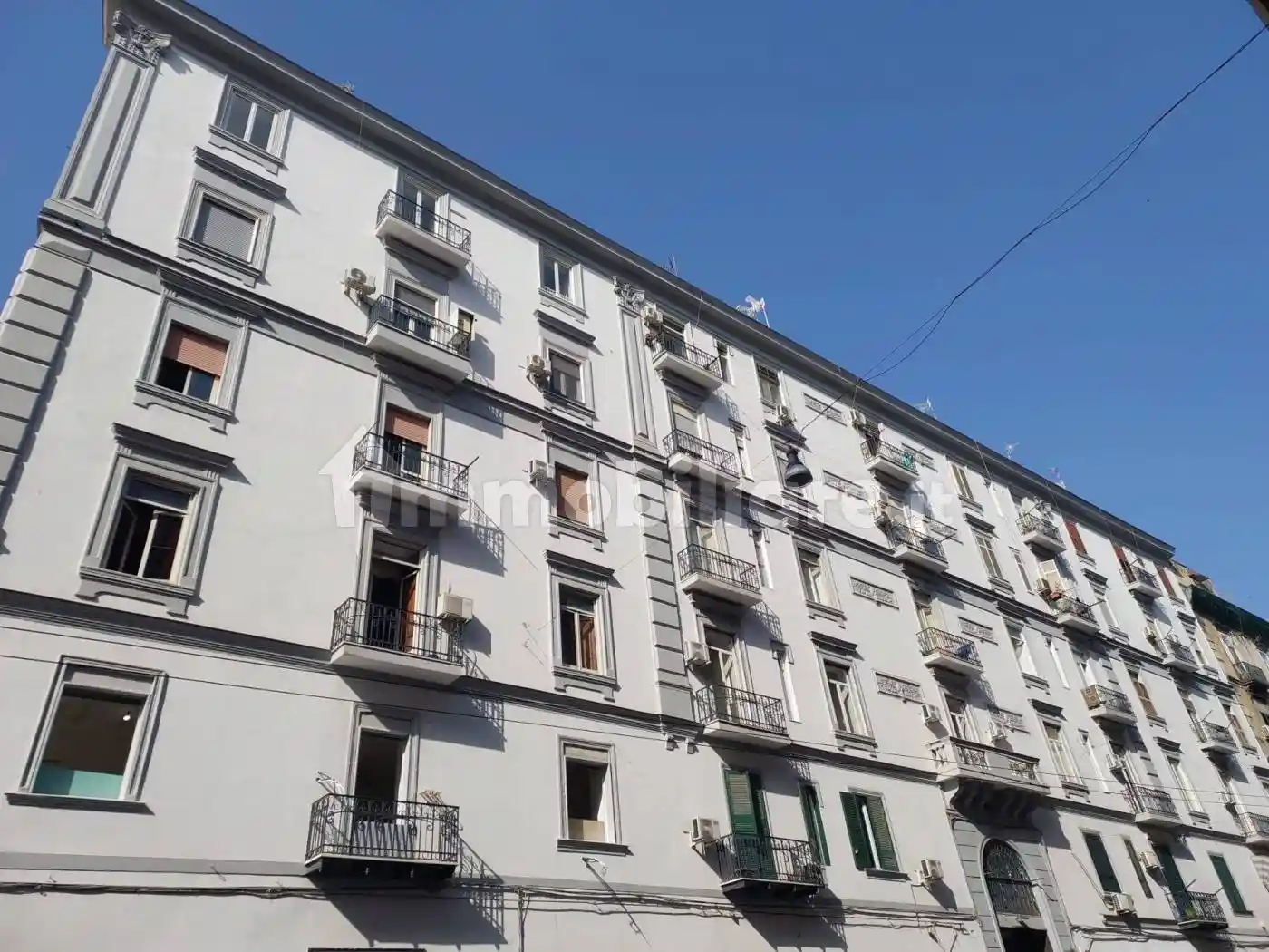 Appartamento in affitto a Napoli