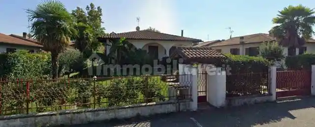 Villa in vendita a Motta Visconti