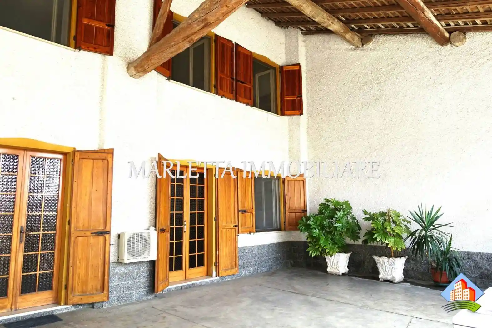 Rustico - Casale in vendita a Izano