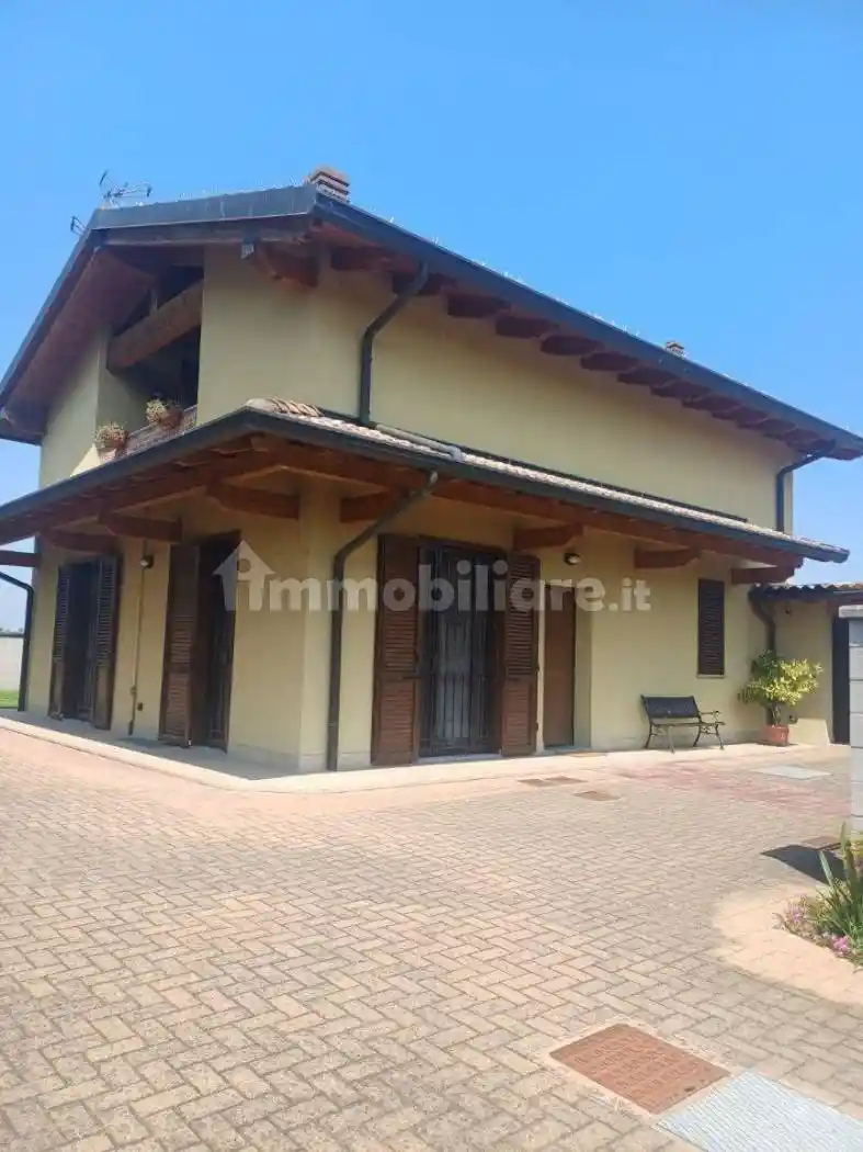 Villa in vendita a Vespolate