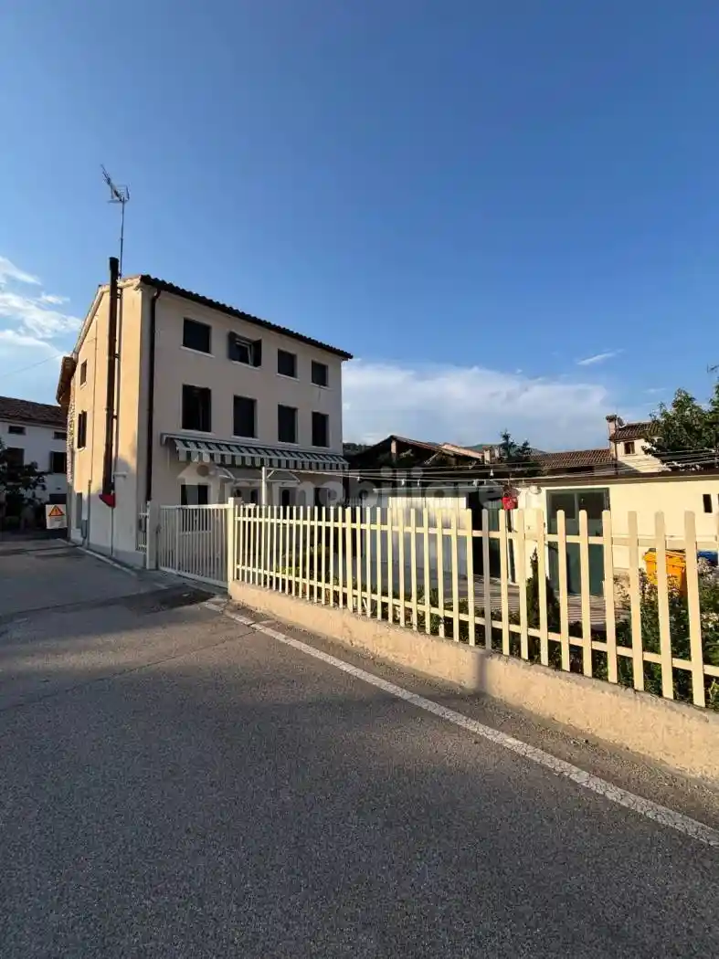 Villa in vendita a Pederobba