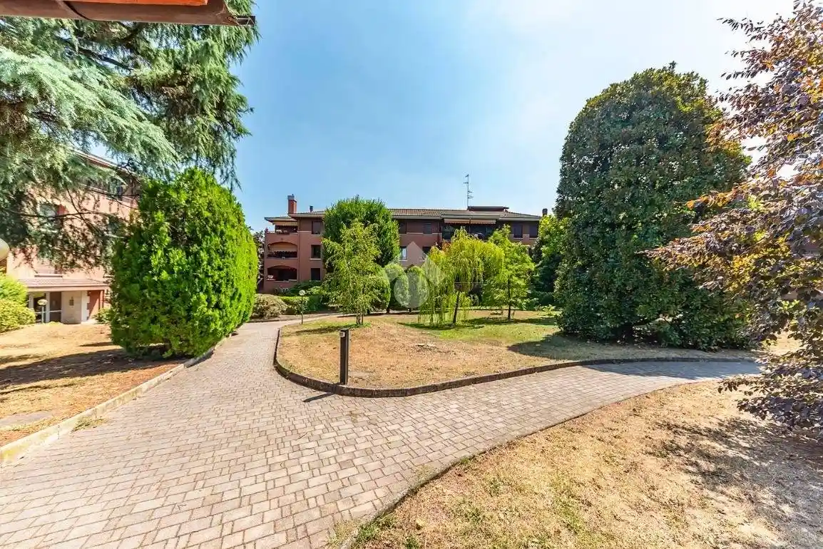 Appartamento in vendita a Arese