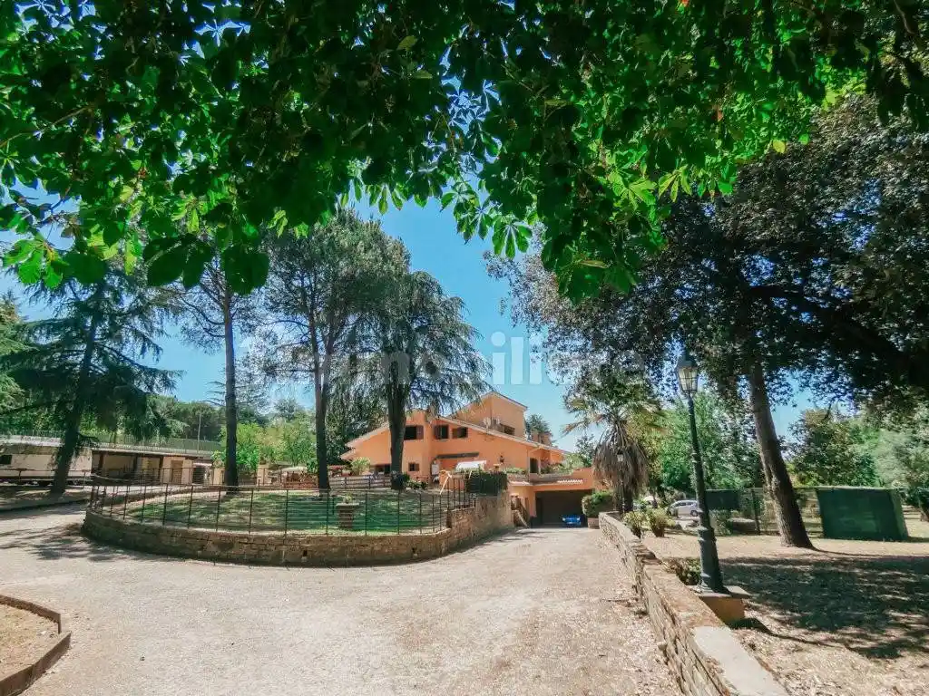 Villa in vendita a Roma