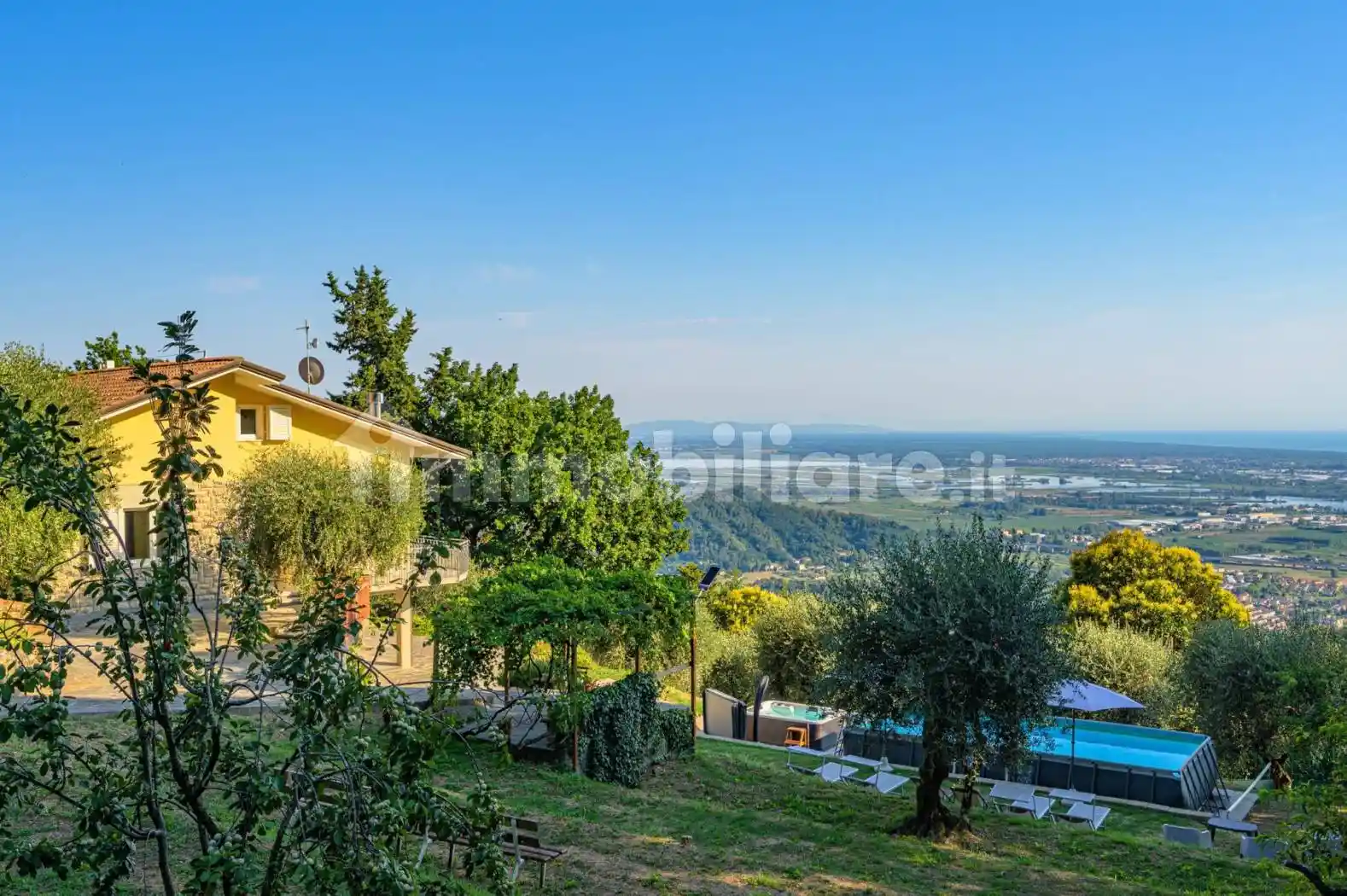 Villa in vendita a Massarosa