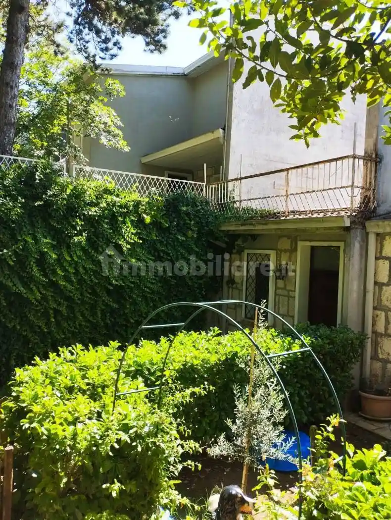 Villetta a schiera in vendita a Torre Cajetani