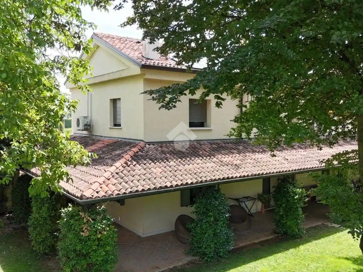 Villa in vendita a Oppeano