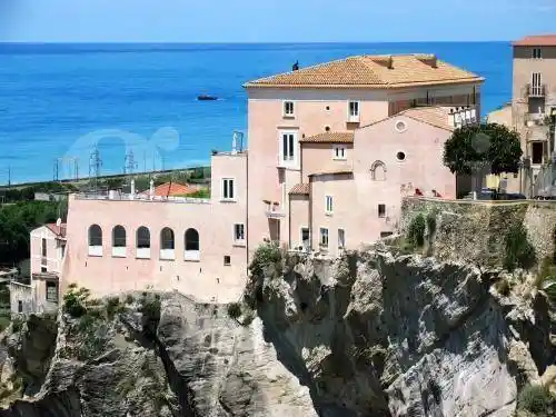 Palazzo - Edificio in vendita a Amantea