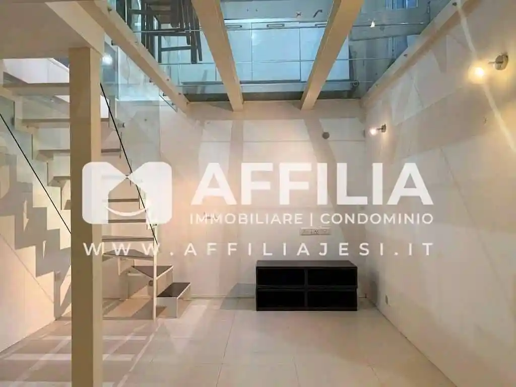 Appartamento in vendita a Jesi